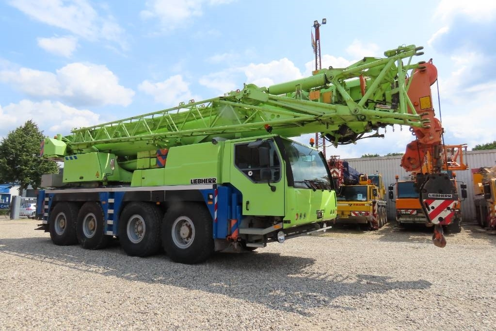 Liebherr LTM 1070-4.1 - Кран за всякакви терени: снимка 2 Liebherr LTM 1070-4.1 - Кран за всякакви терени: снимка 2