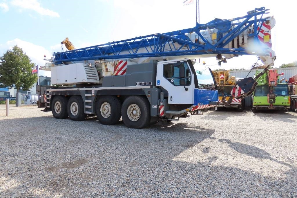 Liebherr LTM 1090-4.1 - Кран за всякакви терени: снимка 2 Liebherr LTM 1090-4.1 - Кран за всякакви терени: снимка 2