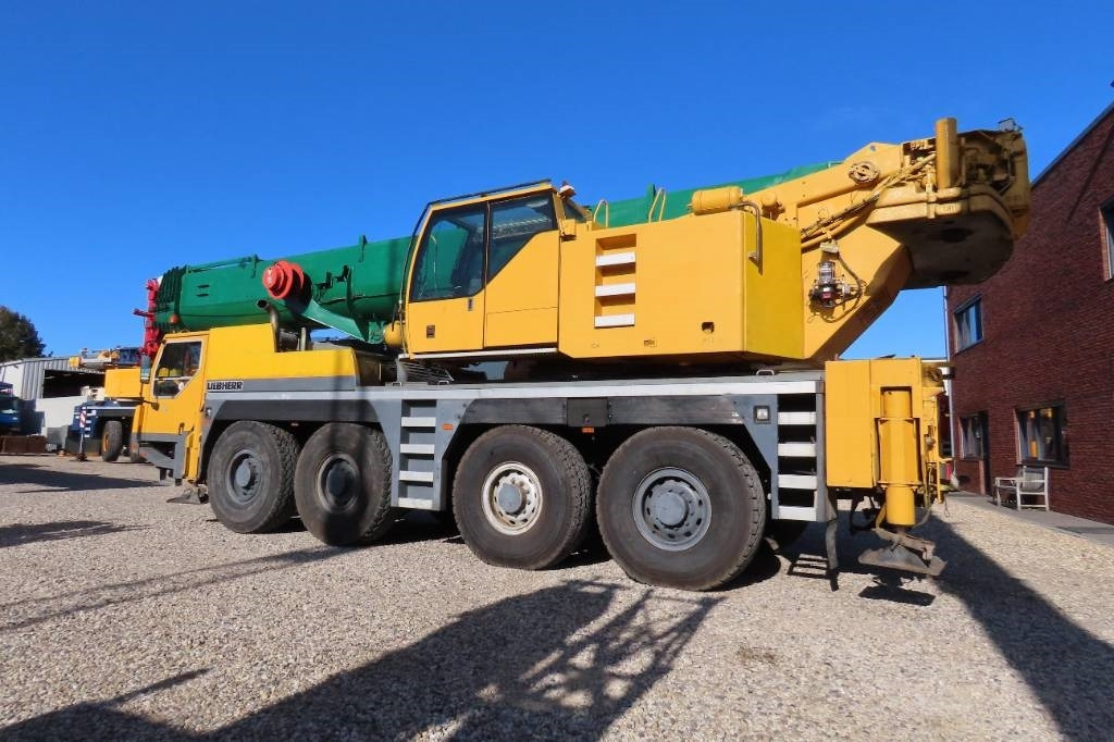 Liebherr LTM 1100-4.1 - Кран за всякакви терени: снимка 4 Liebherr LTM 1100-4.1 - Кран за всякакви терени: снимка 4