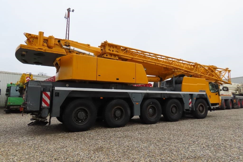 Liebherr LTM 1130-5.1 - Кран за всякакви терени: снимка 3 Liebherr LTM 1130-5.1 - Кран за всякакви терени: снимка 3