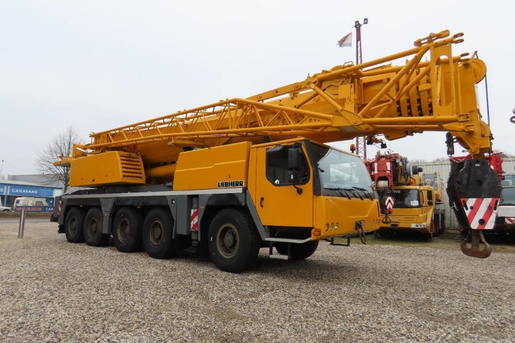 Liebherr LTM 1130-5.1 - Кран за всякакви терени: снимка 2 Liebherr LTM 1130-5.1 - Кран за всякакви терени: снимка 2