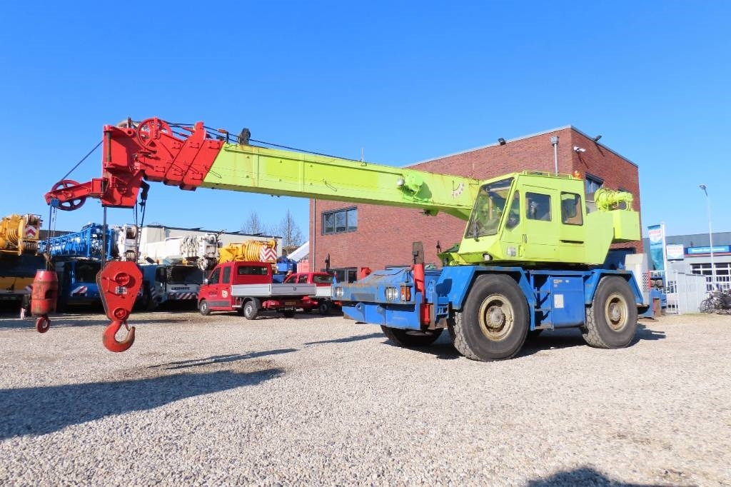 Tadano TR 250 E - Автокран: снимка 2 Tadano TR 250 E - Автокран: снимка 2