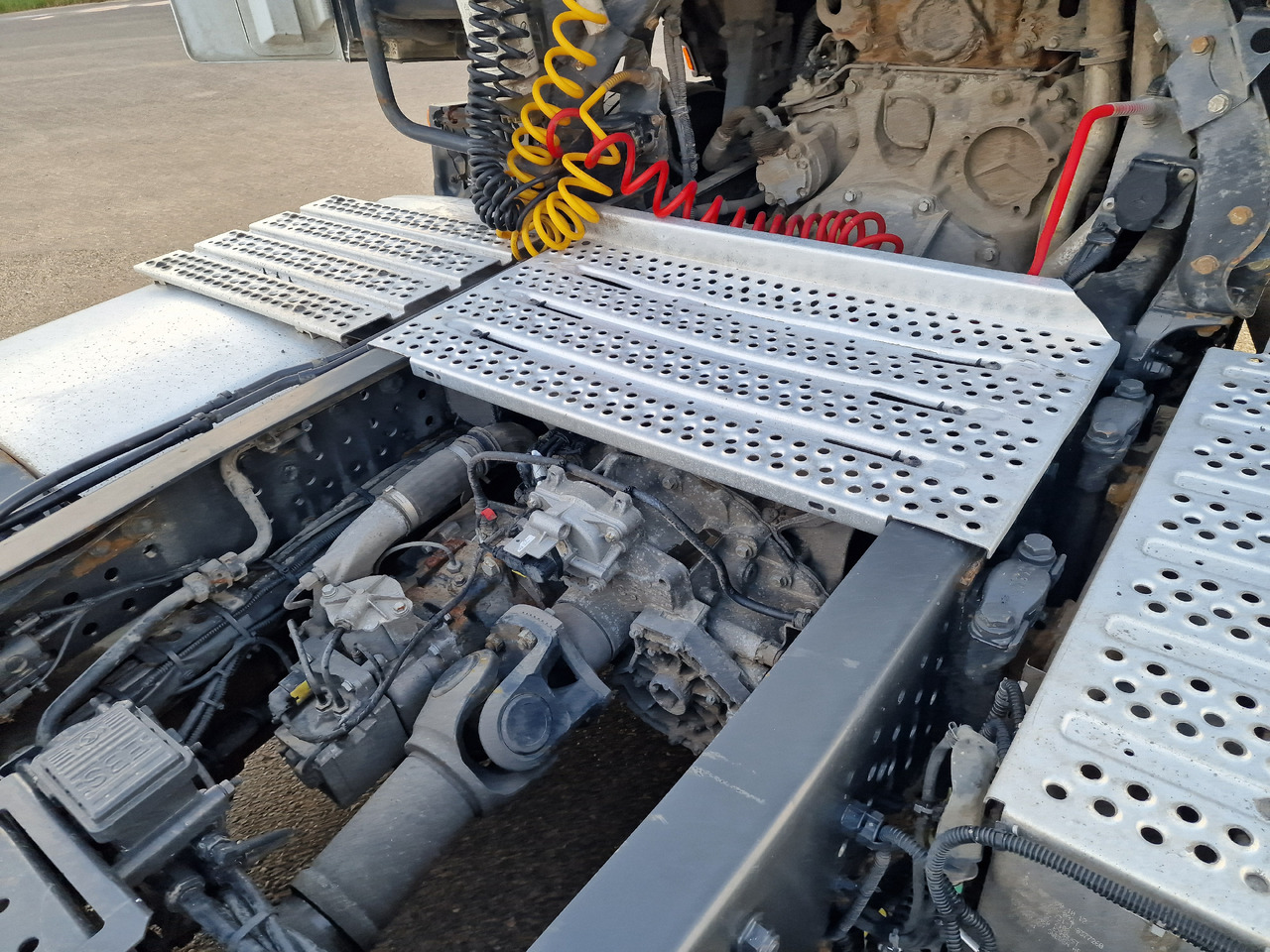 MERCEDES-BENZ Actros 1845 Retarder - Влекач: снимка 5 MERCEDES-BENZ Actros 1845 Retarder - Влекач: снимка 5