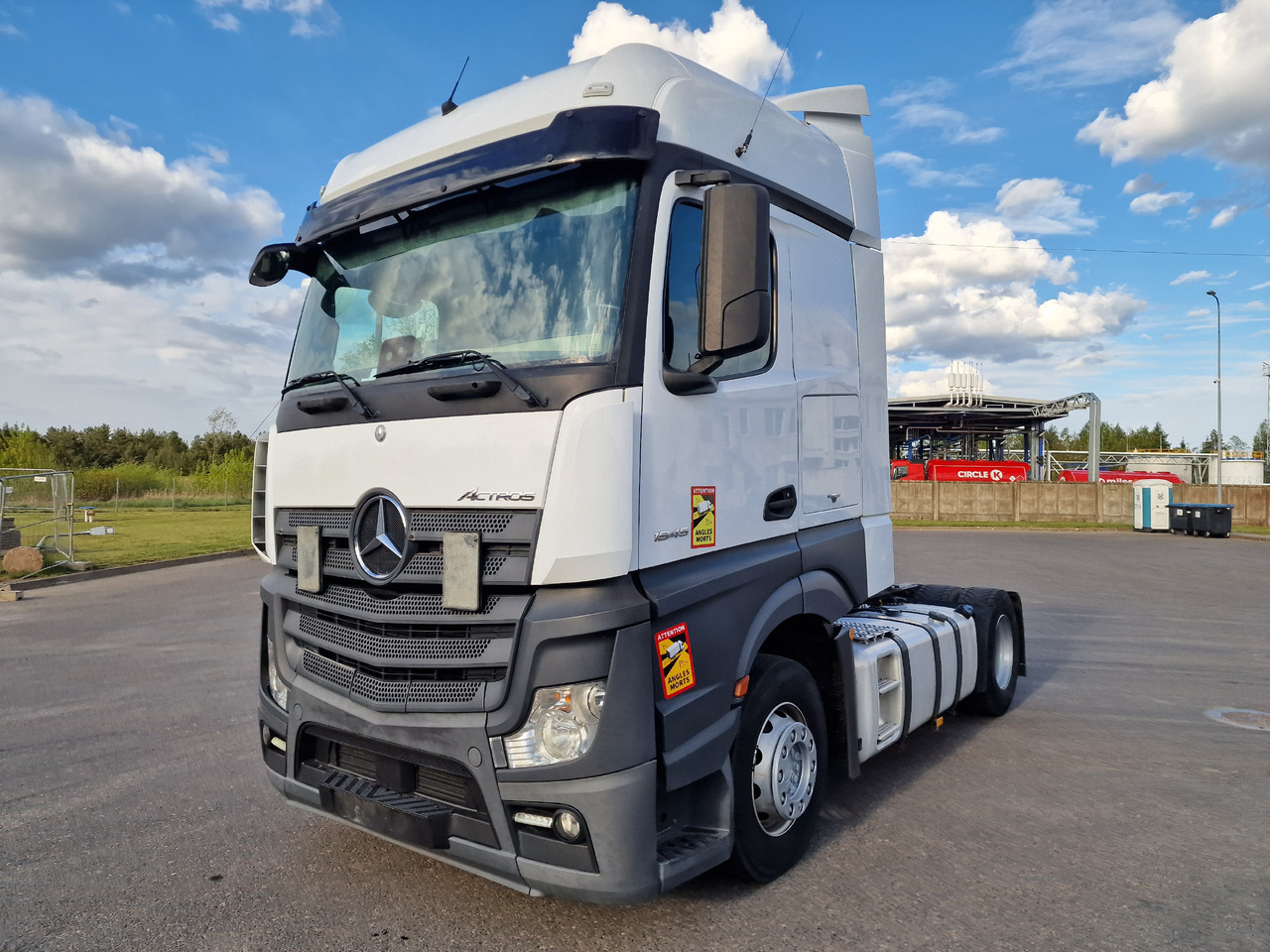 MERCEDES-BENZ Actros 1845 Retarder - Влекач: снимка 2 MERCEDES-BENZ Actros 1845 Retarder - Влекач: снимка 2