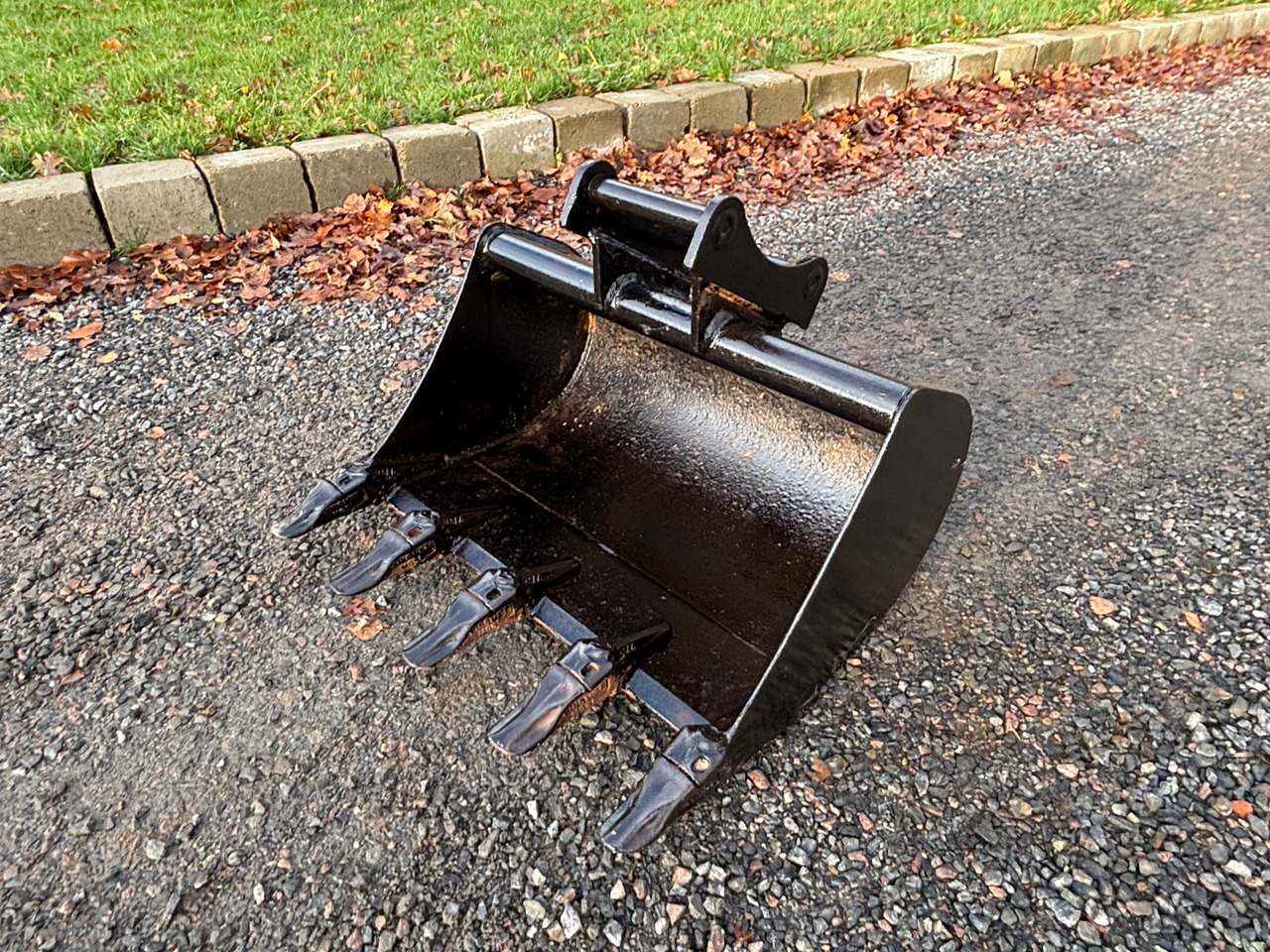 Bischoff C-TL-1-600/S B15 - Кофа: снимка 1 Bischoff C-TL-1-600/S B15 - Кофа: снимка 1