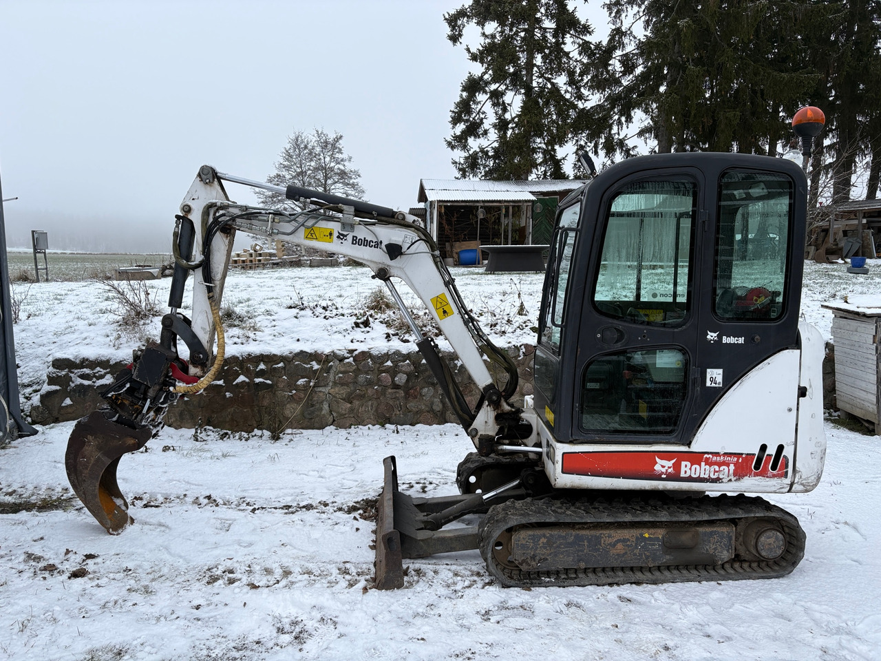 Bobcat 325 - Багер: снимка 1 Bobcat 325 - Багер: снимка 1