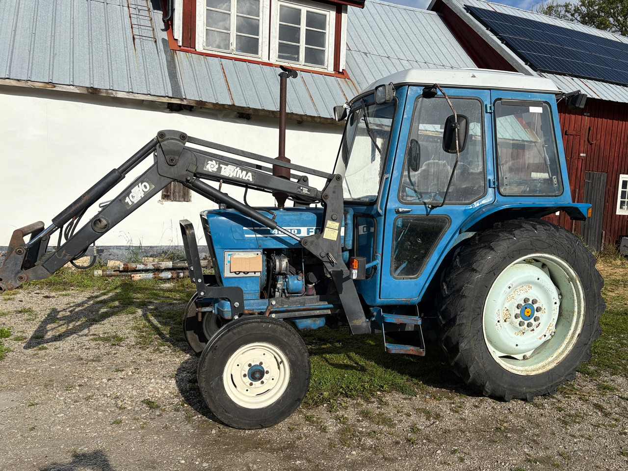 Ford 4600 - Трактор: снимка 1 Ford 4600 - Трактор: снимка 1