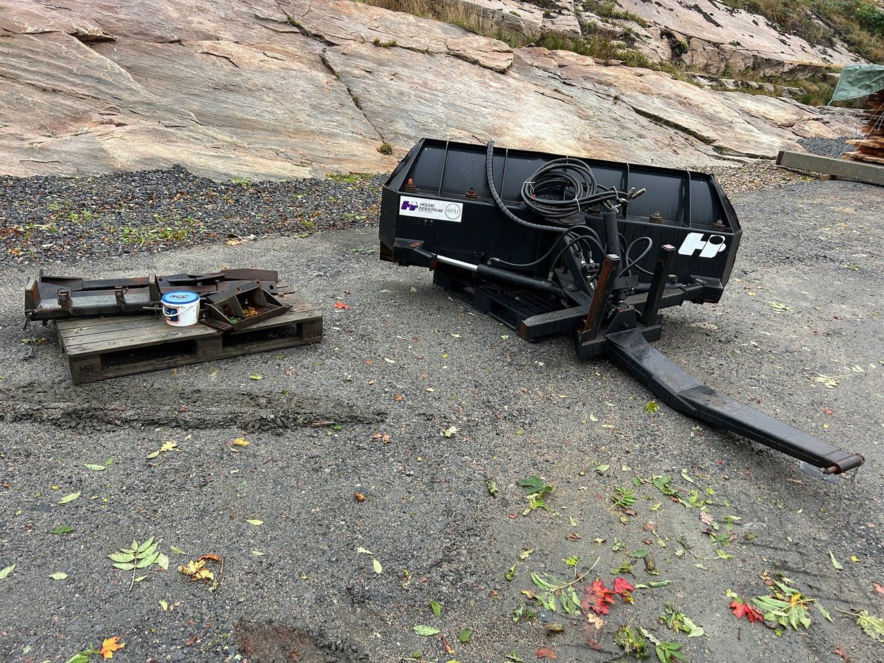 Holms KHT 240 - Гребло за сняг: снимка 1 Holms KHT 240 - Гребло за сняг: снимка 1