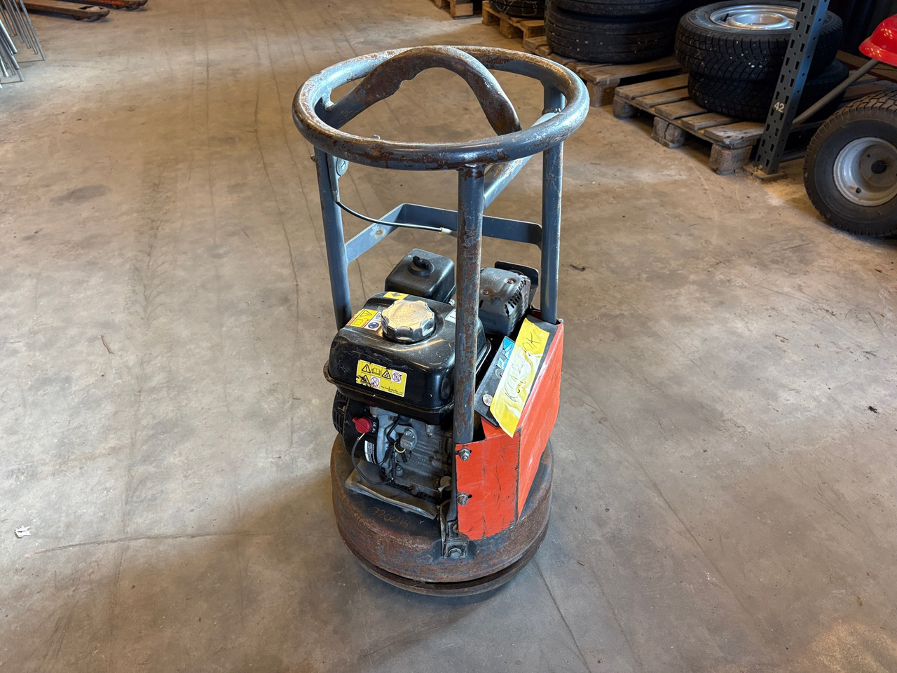 Husqvarna LX90 - Виброплоча: снимка 1 Husqvarna LX90 - Виброплоча: снимка 1