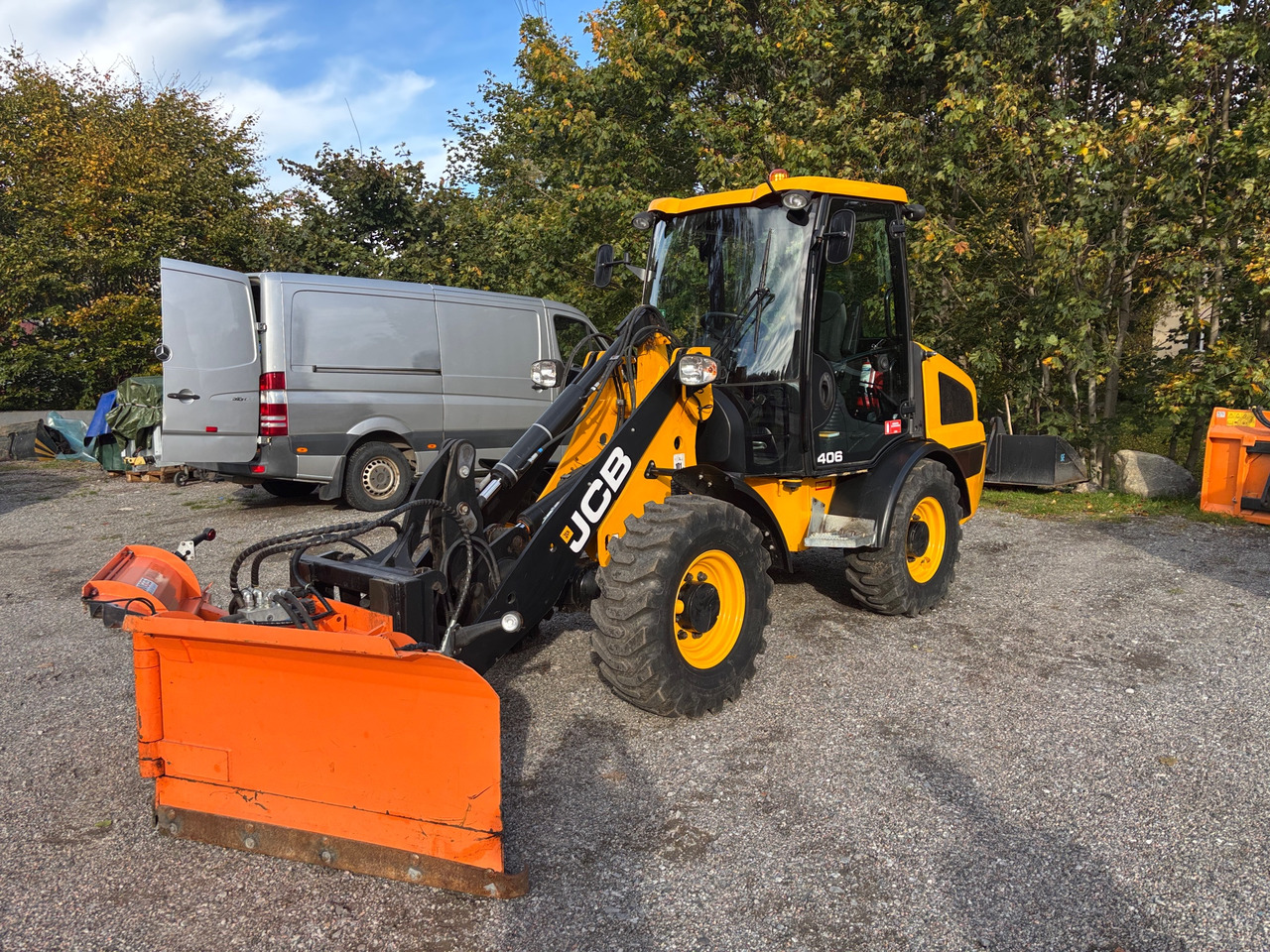 JCB 406T - Колесен товарач: снимка 1 JCB 406T - Колесен товарач: снимка 1