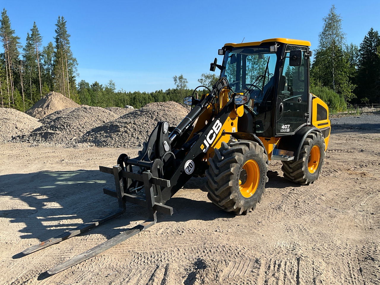JCB 407 SV - Колесен товарач: снимка 1 JCB 407 SV - Колесен товарач: снимка 1