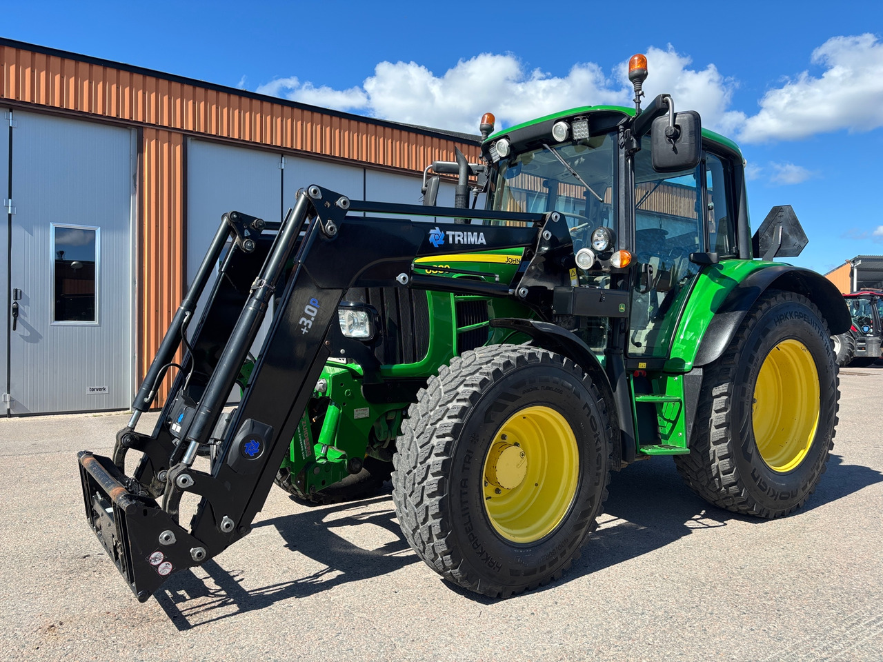 John Deere 6330 Premium - Трактор: снимка 1 John Deere 6330 Premium - Трактор: снимка 1
