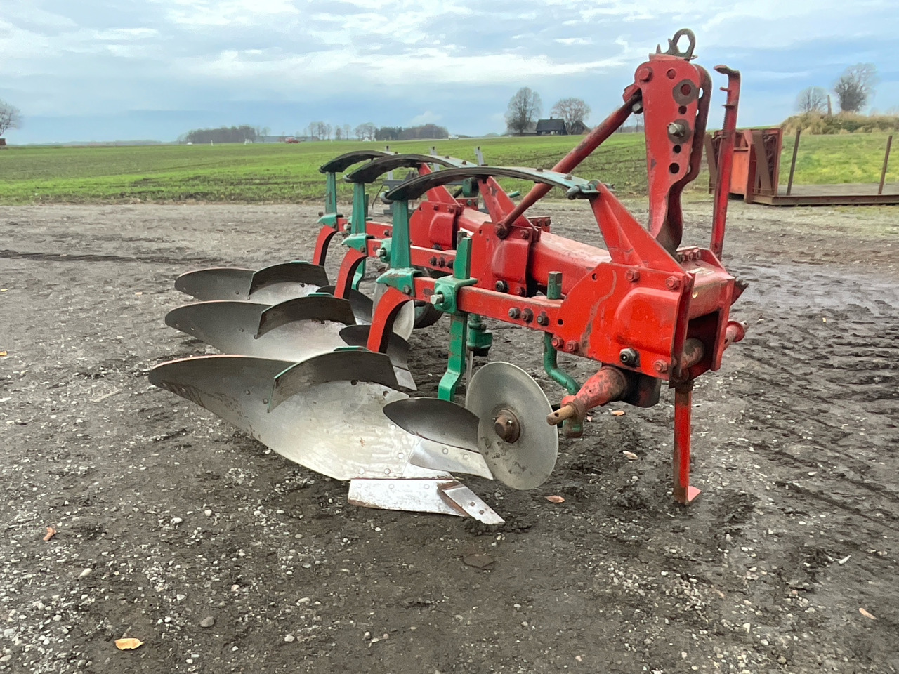 Kverneland A 3 - Плуг: снимка 1 Kverneland A 3 - Плуг: снимка 1