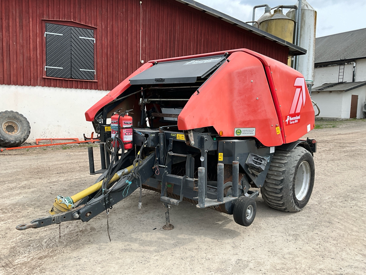 Kverneland Taarup Bio 6844 - Рулонна сламопреса: снимка 1 Kverneland Taarup Bio 6844 - Рулонна сламопреса: снимка 1
