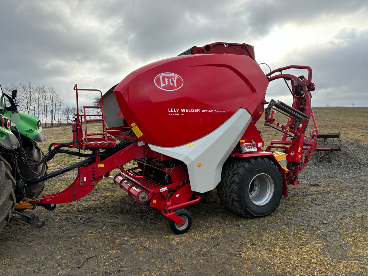 Lely Welger RPC 445 Tornado - Рулонна сламопреса: снимка 1 Lely Welger RPC 445 Tornado - Рулонна сламопреса: снимка 1