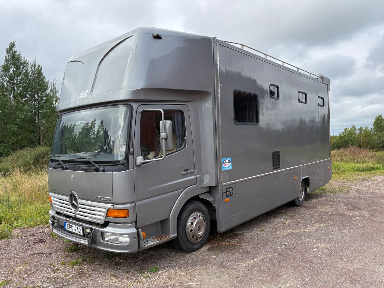 Mercedes-Benz 816 Atego - Камион за коне: снимка 1 Mercedes-Benz 816 Atego - Камион за коне: снимка 1
