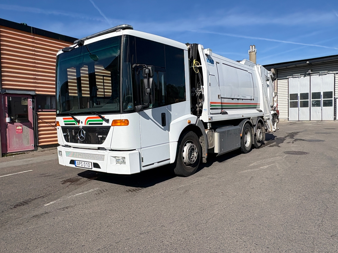 Mercedes-Benz Econic - Боклукчийска кола: снимка 1 Mercedes-Benz Econic - Боклукчийска кола: снимка 1