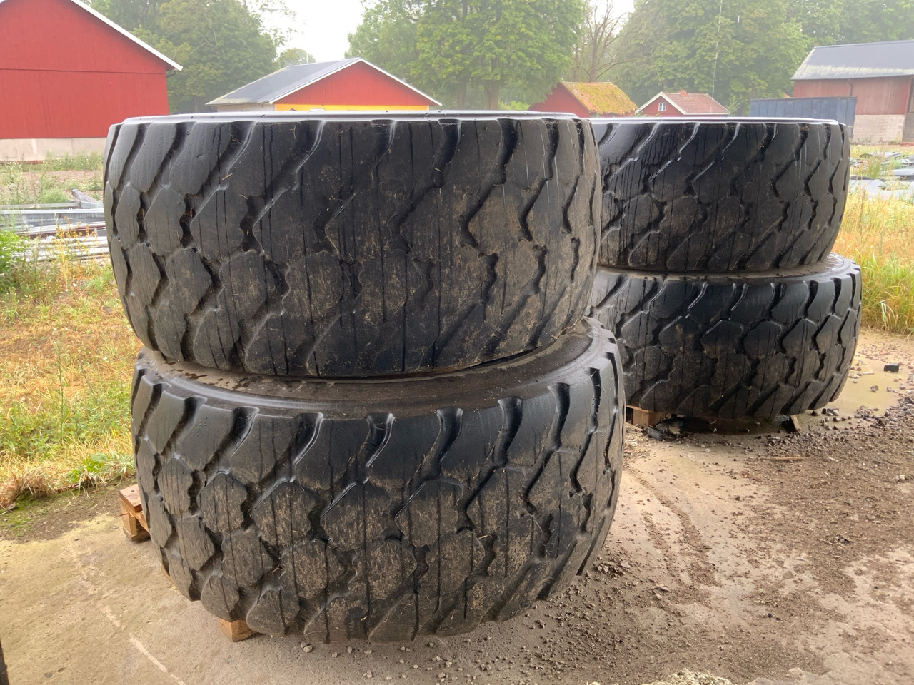 Michelin 600/65R25 - Гума за Строителна техника: снимка 1 Michelin 600/65R25 - Гума за Строителна техника: снимка 1