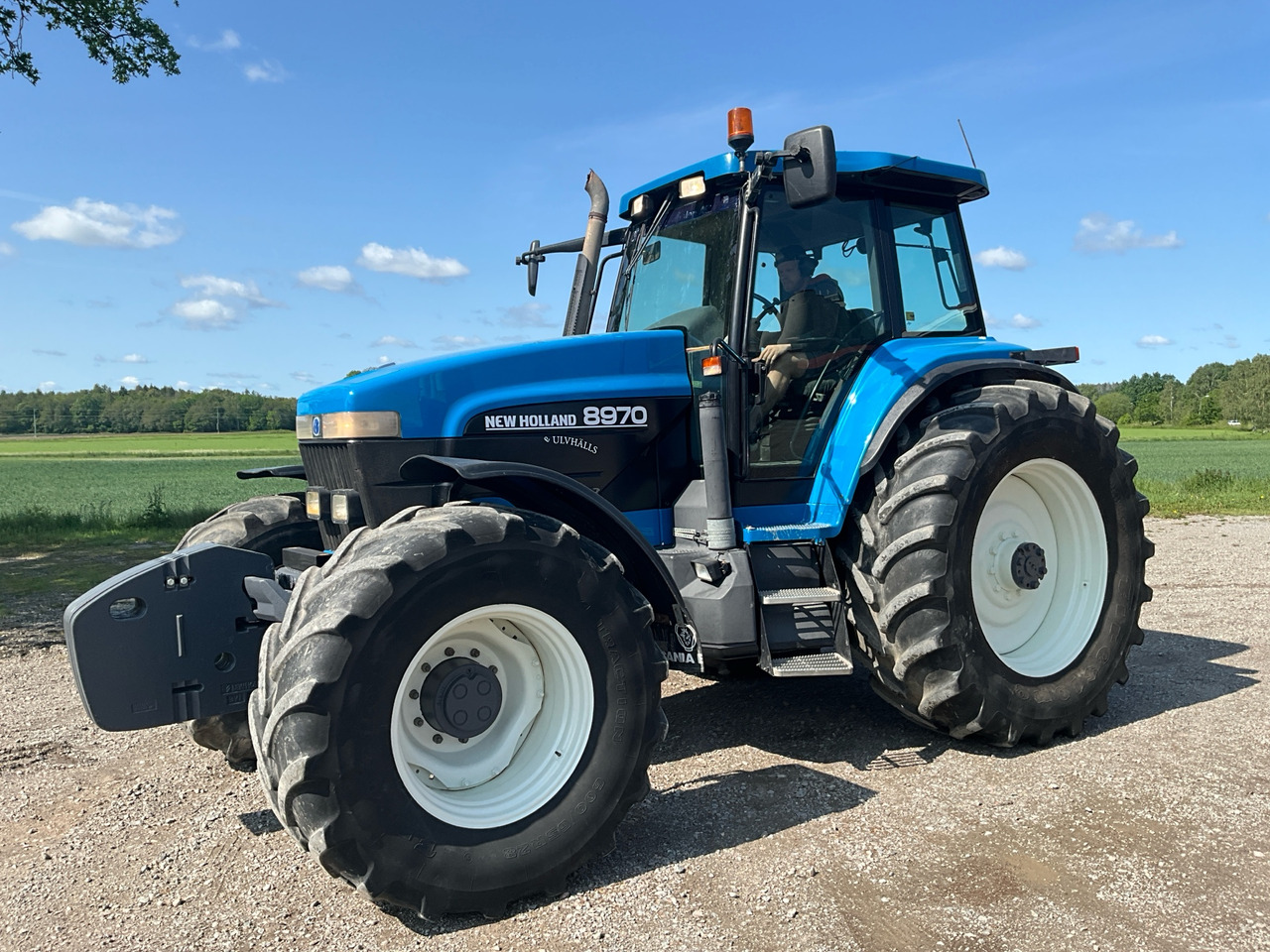 New Holland 8970 - Трактор: снимка 1 New Holland 8970 - Трактор: снимка 1