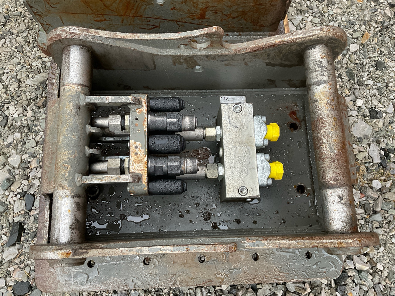 OilQuick OQ70 - Строително оборудване: снимка 1 OilQuick OQ70 - Строително оборудване: снимка 1