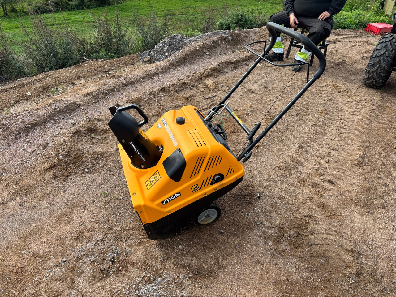 Stiga  - Роторен снегорин: снимка 1 Stiga  - Роторен снегорин: снимка 1