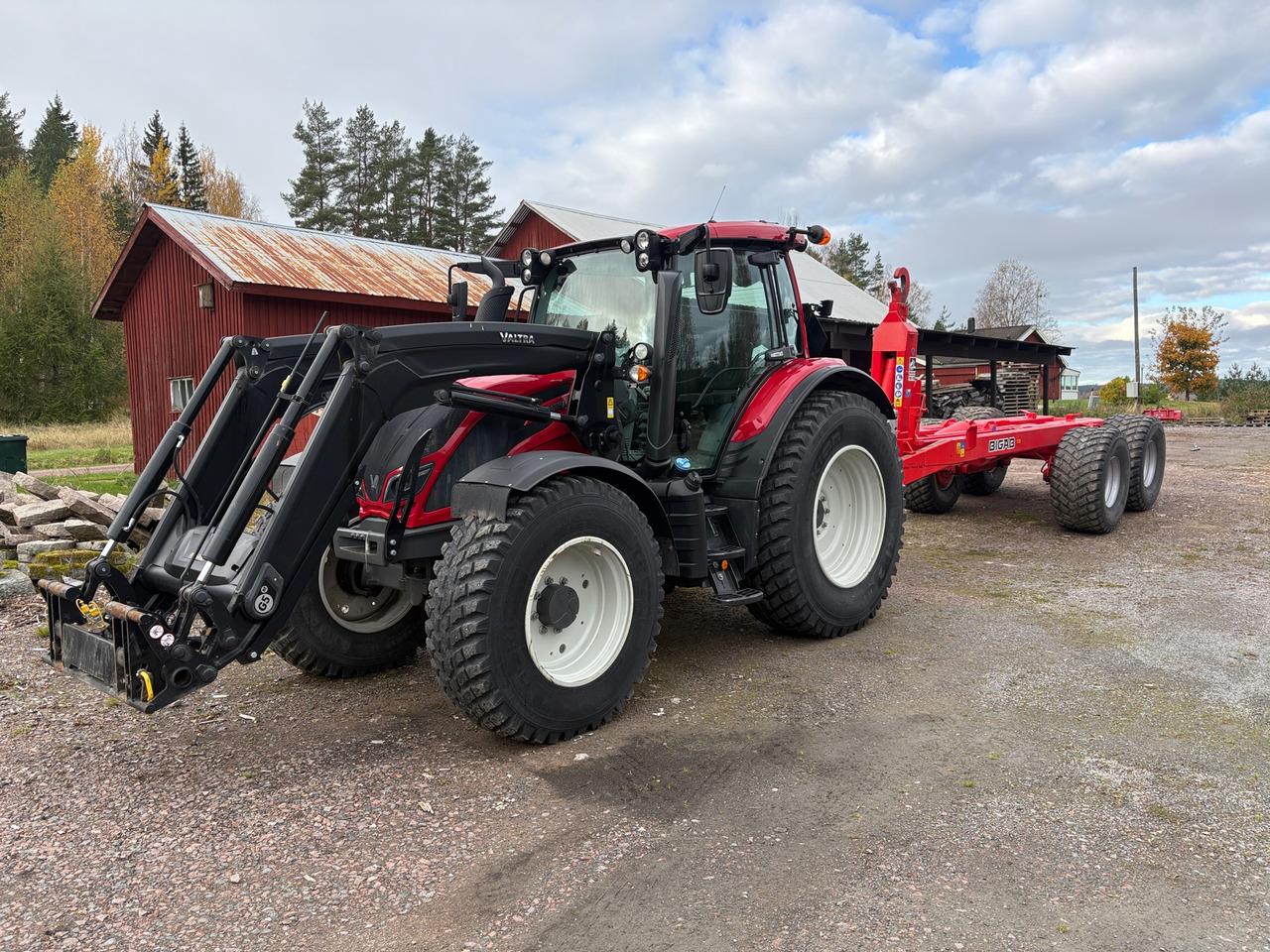 Valtra N134 - Трактор: снимка 1 Valtra N134 - Трактор: снимка 1