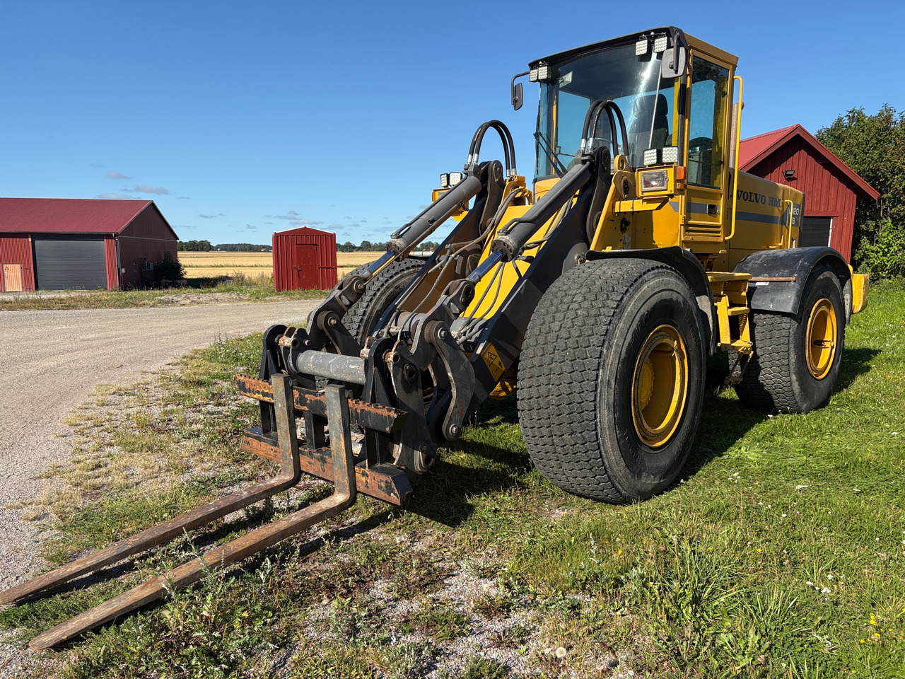 Volvo BM L 120 B - Колесен товарач: снимка 1 Volvo BM L 120 B - Колесен товарач: снимка 1