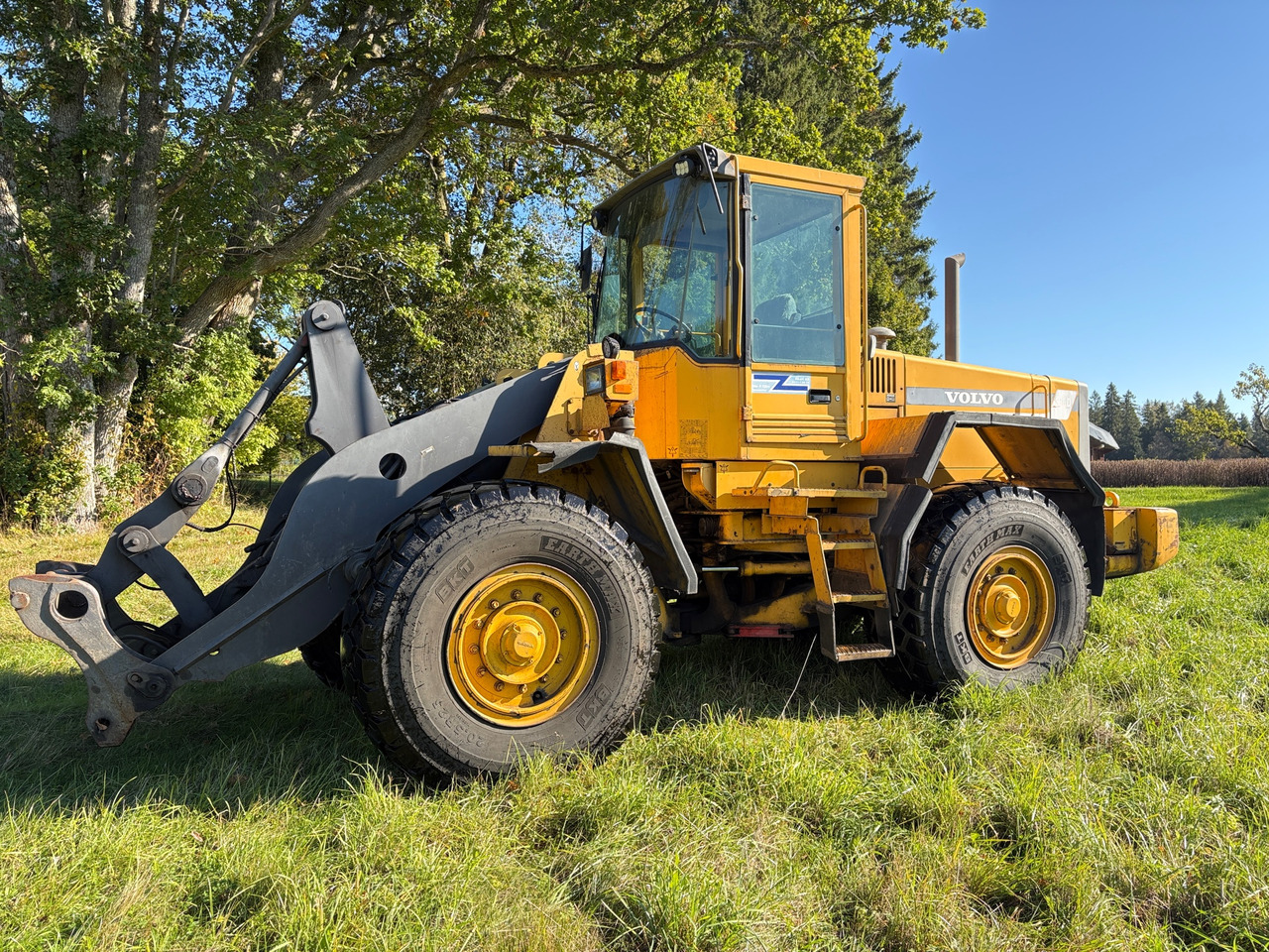 Volvo BM L90C - Колесен товарач: снимка 1 Volvo BM L90C - Колесен товарач: снимка 1