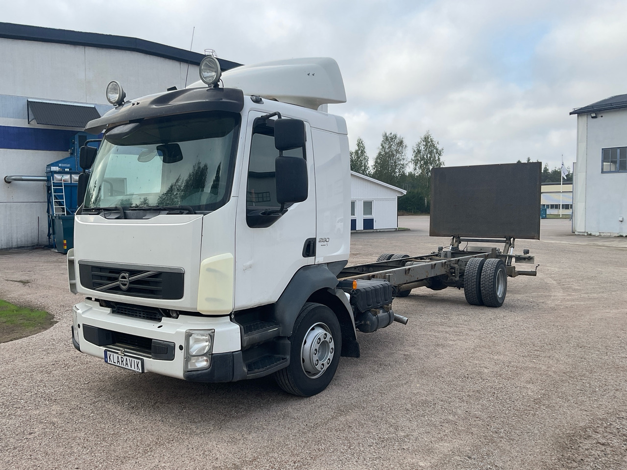Volvo FL 280 - Шаси кабина: снимка 1 Volvo FL 280 - Шаси кабина: снимка 1