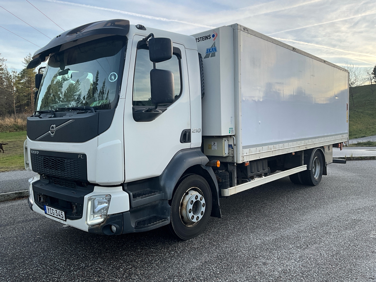 Volvo FL12 210 - Рефрижератор камион: снимка 1 Volvo FL12 210 - Рефрижератор камион: снимка 1