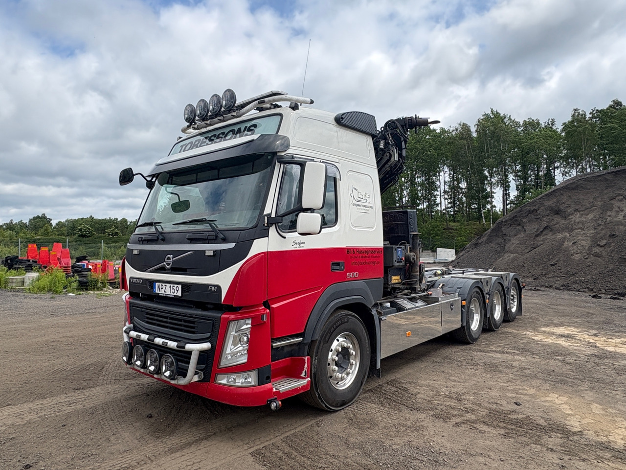 Volvo FM 500 - Камион с кран: снимка 1 Volvo FM 500 - Камион с кран: снимка 1