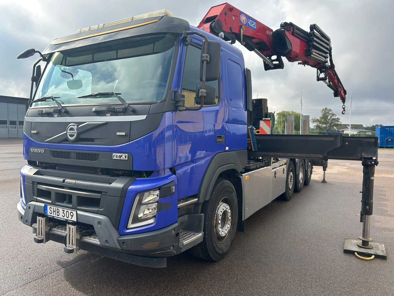 Volvo FM8*2 - Камион с кран: снимка 1 Volvo FM8*2 - Камион с кран: снимка 1