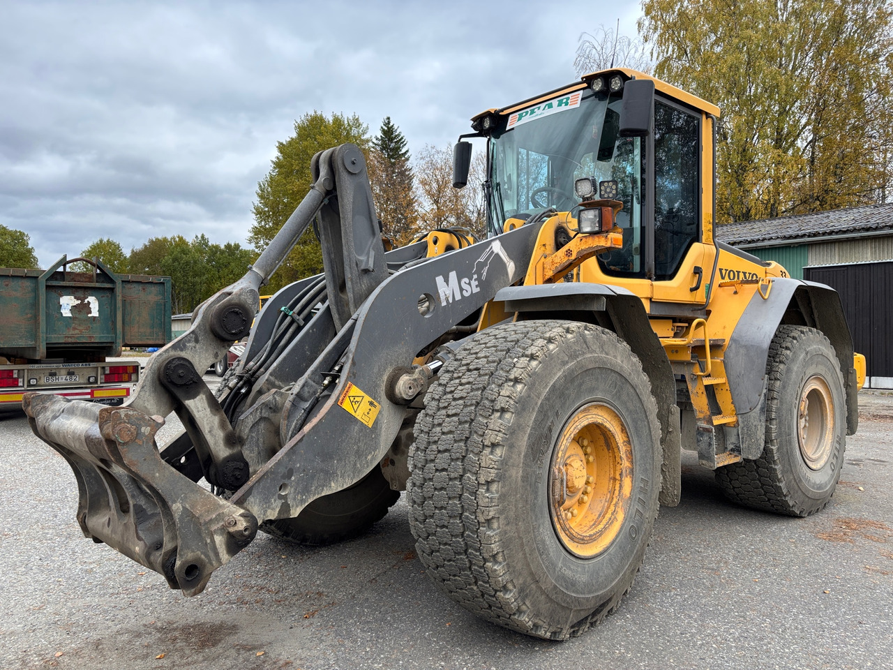 Volvo L110 F - Колесен товарач: снимка 1 Volvo L110 F - Колесен товарач: снимка 1