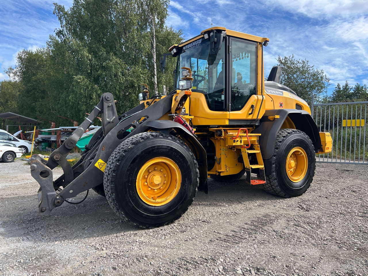 Volvo L60H - Колесен товарач: снимка 1 Volvo L60H - Колесен товарач: снимка 1