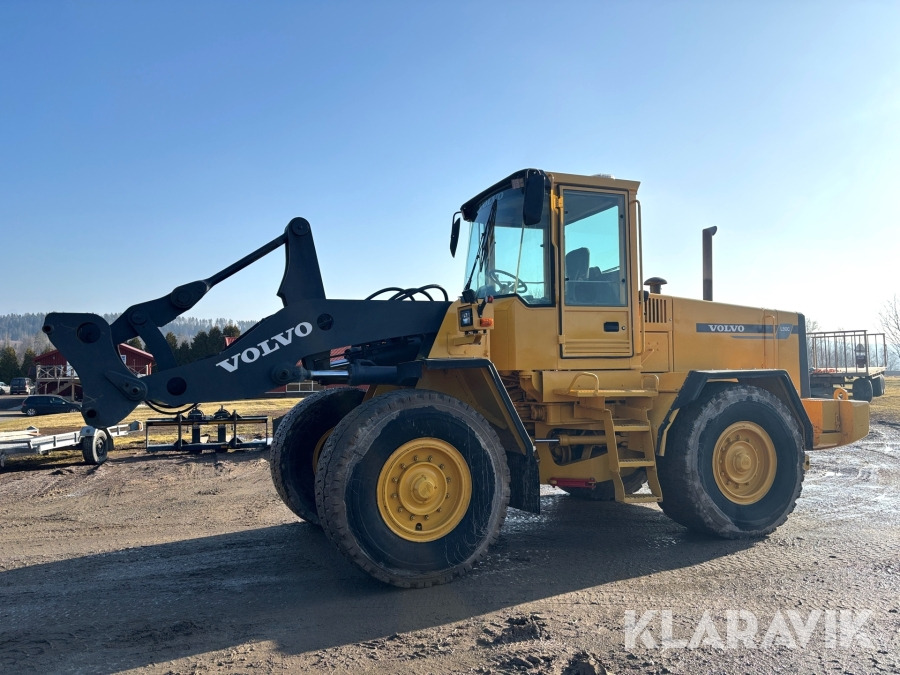 Volvo L90C - Колесен товарач: снимка 1 Volvo L90C - Колесен товарач: снимка 1