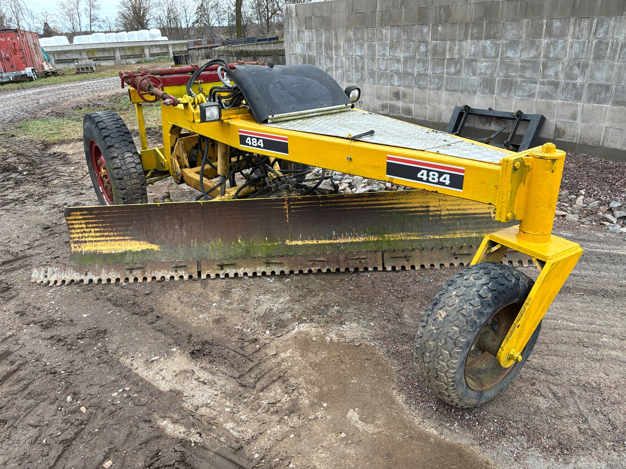 Vreten 4200-1 - Грейдер: снимка 1 Vreten 4200-1 - Грейдер: снимка 1