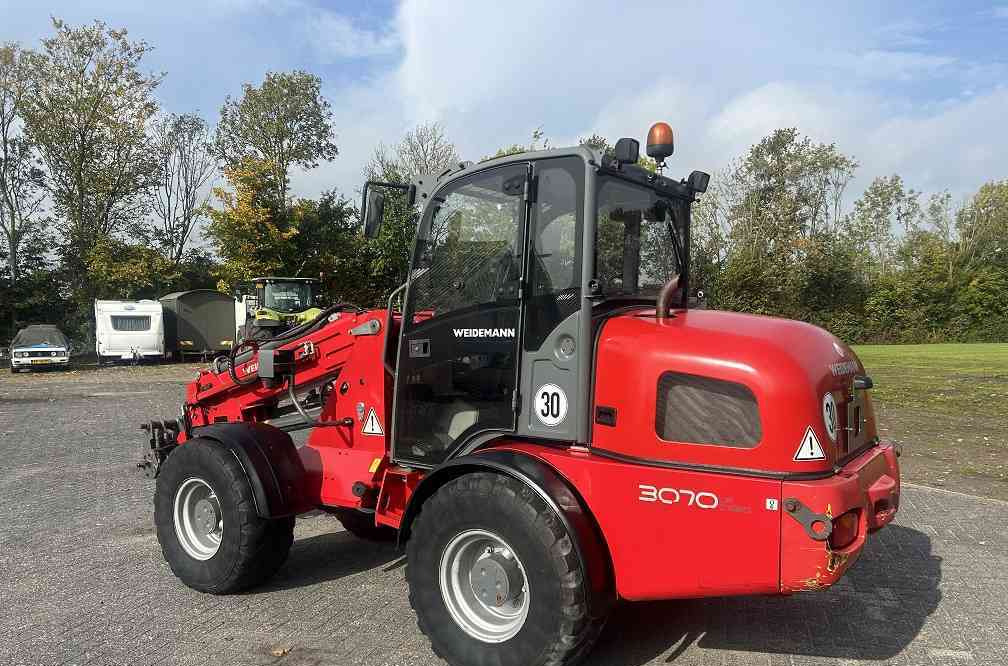 Weidemann 3070 T verreiker, telescopisch - Телескопичен колесен товарач: снимка 2 Weidemann 3070 T verreiker, telescopisch - Телескопичен колесен товарач: снимка 2
