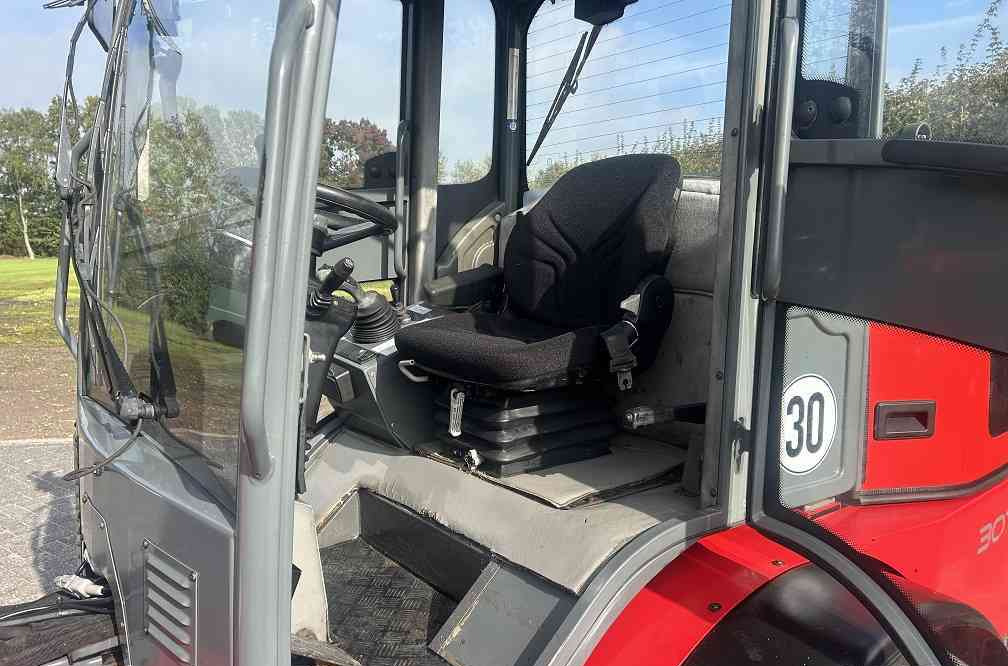 Weidemann 3070 T verreiker, telescopisch - Телескопичен колесен товарач: снимка 5 Weidemann 3070 T verreiker, telescopisch - Телескопичен колесен товарач: снимка 5