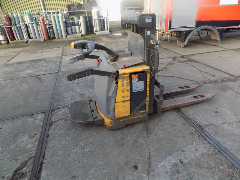 Atlet electrische heftruck 1.5 ton CHOICE OFF 3 PIECES 1.5 ton - Мотокар: снимка 1 Atlet electrische heftruck 1.5 ton CHOICE OFF 3 PIECES 1.5 ton - Мотокар: снимка 1