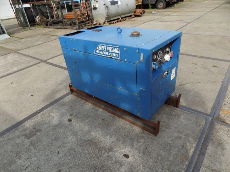 Lincoln Petbow panther 270 Lasdiesel - Електрогенератор: снимка 2 Lincoln Petbow panther 270 Lasdiesel - Електрогенератор: снимка 2