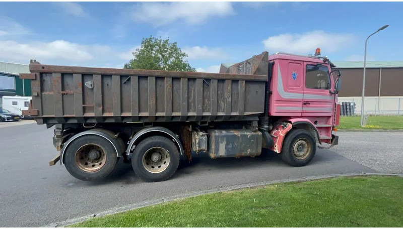 Scania P113-360 scania 113 6X2 Boogielift reversed KIPPER - Самосвал камион: снимка 3 Scania P113-360 scania 113 6X2 Boogielift reversed KIPPER - Самосвал камион: снимка 3