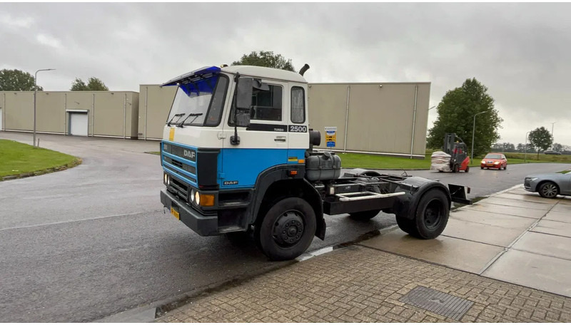 DAF 2500 Daf 2500 TI chassis - Влекач: снимка 2 DAF 2500 Daf 2500 TI chassis - Влекач: снимка 2