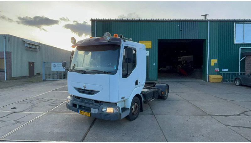 Renault Midlum Renault Midlum - Влекач: снимка 4 Renault Midlum Renault Midlum - Влекач: снимка 4