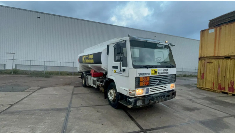 Volvo FL 7 Volvo FL7 285 Fuel tanker 4x2 - Камион цистерна: снимка 1 Volvo FL 7 Volvo FL7 285 Fuel tanker 4x2 - Камион цистерна: снимка 1