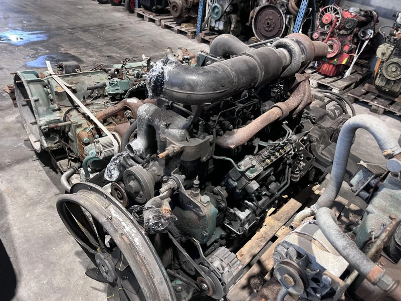 Volvo TD70G met scheeps keerkoppeling - Двигател за Камион: снимка 1 Volvo TD70G met scheeps keerkoppeling - Двигател за Камион: снимка 1