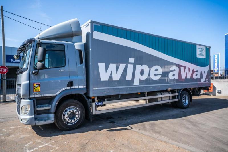 DAF CF 260 (19T) + DHOLLANDIA 2.5T. - Камион фургон: снимка 1 DAF CF 260 (19T) + DHOLLANDIA 2.5T. - Камион фургон: снимка 1