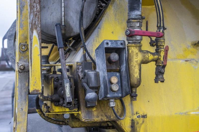 Полуремарке бетон миксер DE BUF BETON MIXER/MALAXEUR/MISCHER-12M3: снимка 6