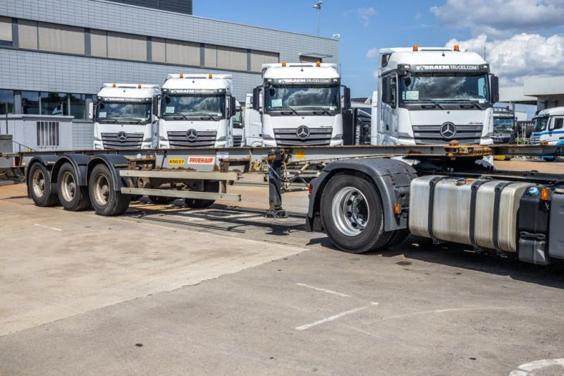 Fruehauf CONTAINERCHASSIS 40' - Контейнеровоз/ Сменна каросерия полуремарке: снимка 3 Fruehauf CONTAINERCHASSIS 40' - Контейнеровоз/ Сменна каросерия полуремарке: снимка 3