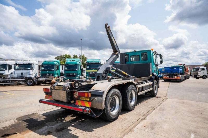 Iveco TRAKKER 360-6x4-PALFINGER - Мултилифт с кука камион: снимка 4 Iveco TRAKKER 360-6x4-PALFINGER - Мултилифт с кука камион: снимка 4