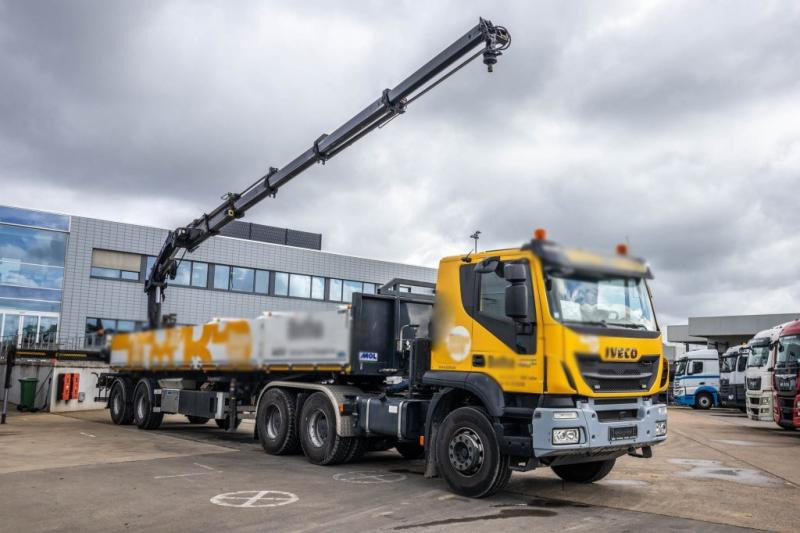 Iveco TRAKKER 450-6X4-BIG AXLES - Бордови камион, Камион с кран: снимка 2 Iveco TRAKKER 450-6X4-BIG AXLES - Бордови камион, Камион с кран: снимка 2